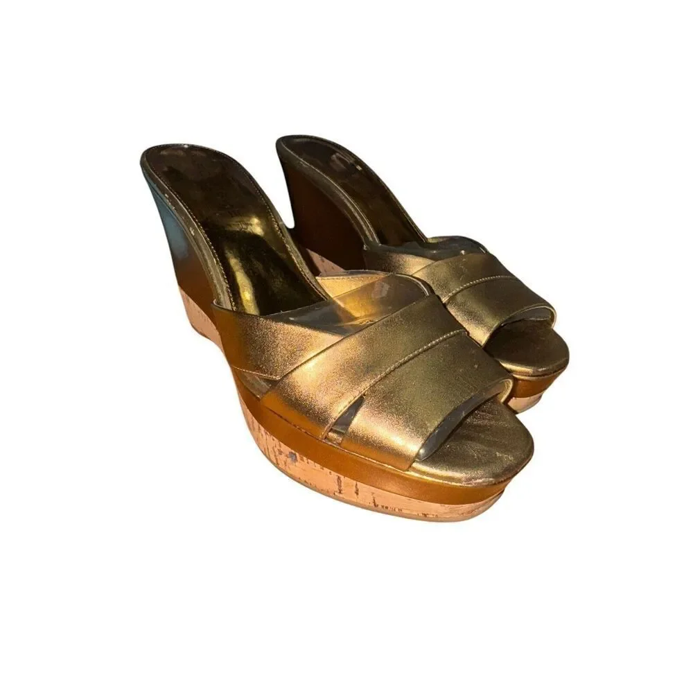 Marc Fishers Golden Platform Sandal with cork sole great condition women's Sz 10